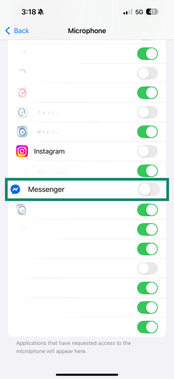 The Messenger microphone settings toggled off.